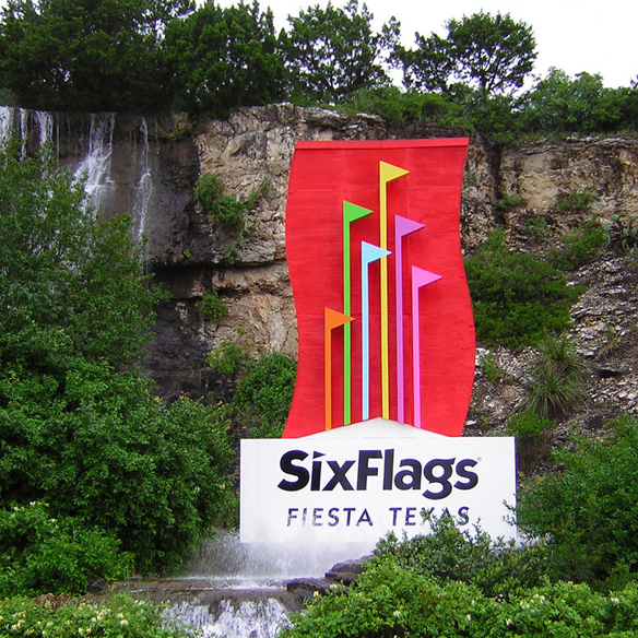 Six Flags Fiesta Texas Entrance